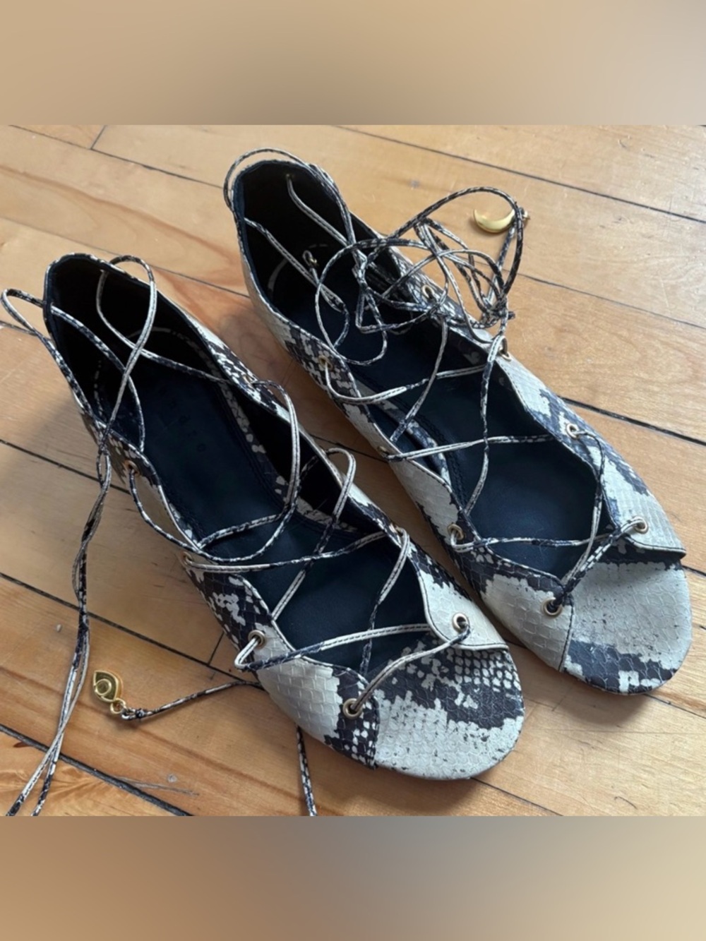 Sandro Sz 8.5 (39) Leather Snake Skin Lace Up Open Toes Flat